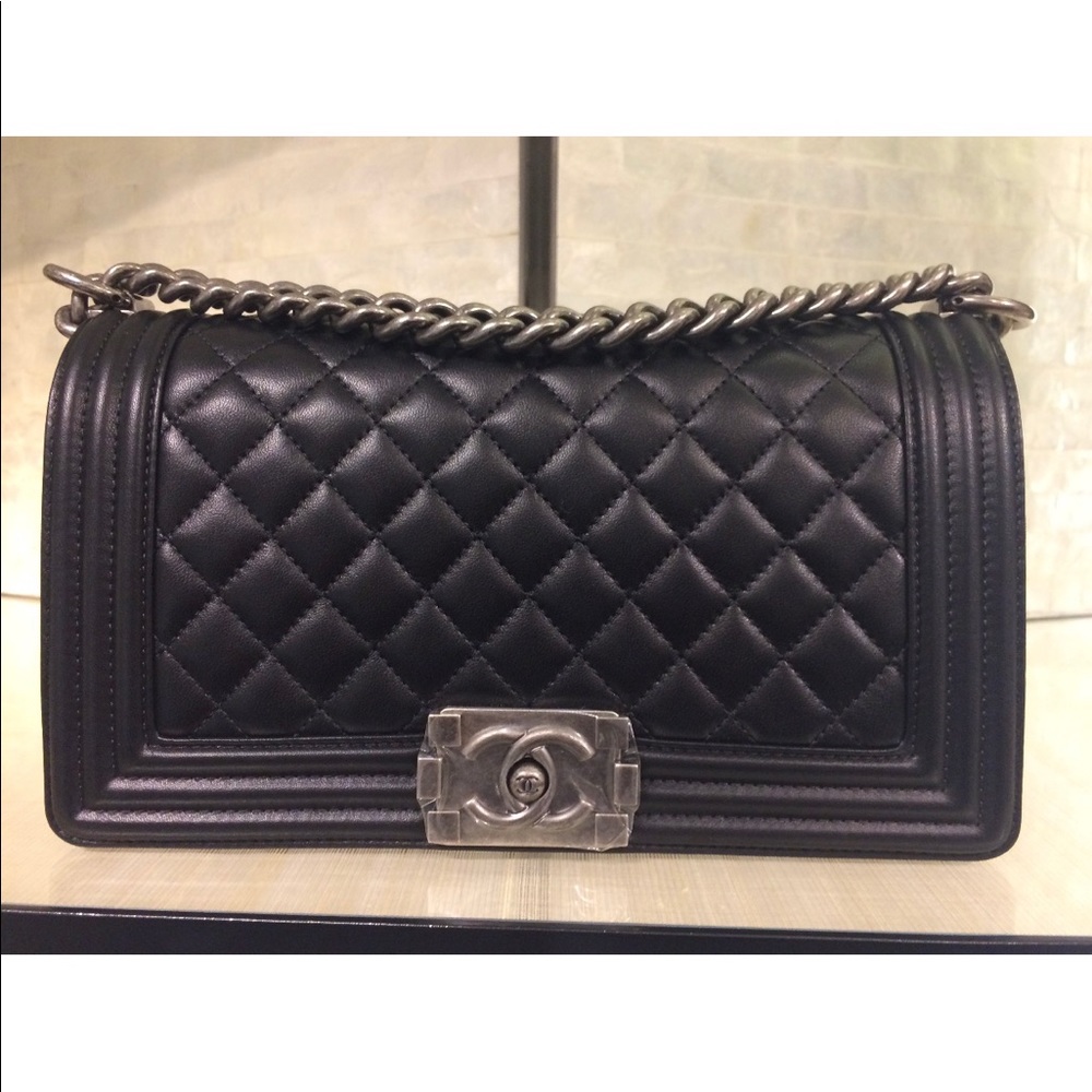 BRAND NEW never worn Chanel Boy Bag OLD Medium size Black Ruthenium NWT